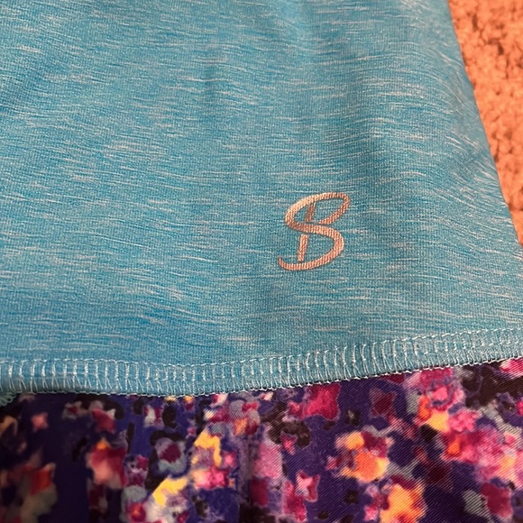 Sofibella size large ruffle, elastic waist, tennis skirt, size large - Picture 3 of 7